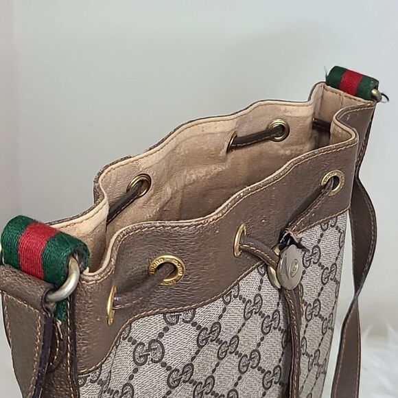 💯 Authentic Gucci Bucket Bag 🍀 - Picture 4 of 14